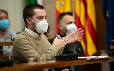 El regidor d'Acció Social, Eloi Cortés, durant el debat | Roger Benet